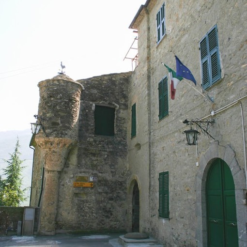 In Valle Arroscia un nuovo servizio per le famiglie, nel Castello di Pornassio apre l'asilo