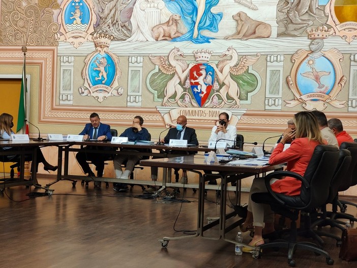 Diano Marina: all’unanimità il nuovo regolamento del consiglio, il presidente Bregolin “In arrivo diretta streaming e question time”