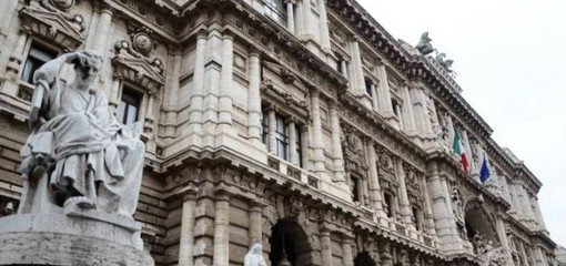 La Cassazione conferma la condanna a 5 anni per Santo Pellegrino. È colpevole di tentata violenza sessuale e di aver ucciso a fucilate un cane La Cassazione conferma la condanna a 5 anni per Santo Pellegrino. È colpevole di tentata violenza sessuale e di aver ucciso a fucilate un cane