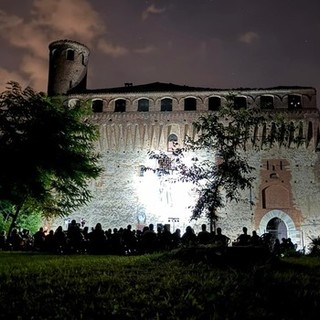 La cena-gioco-show 'Figli della Stelle' per la prima volta nel suggestivo parco del Castello di Verzuolo