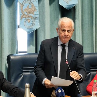 Lari e Scajola alleati contro un giornale  locale: scatta la linea dura dopo la pubblicazione di stralci d’inchiesta