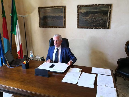 Imperia: continua la 'rivoluzione' interna alla macchina comunale del Sindaco Claudio Scajola. Pubblicato il bando per un nuovo portavoce Imperia: continua la 'rivoluzione' interna alla macchina comunale del Sindaco Claudio Scajola. Pubblicato il bando per un nuovo portavoce
