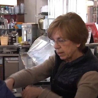 Imperia, Carla Piccardo lascia la guida della storica pasticceria di piazza Dante (video)