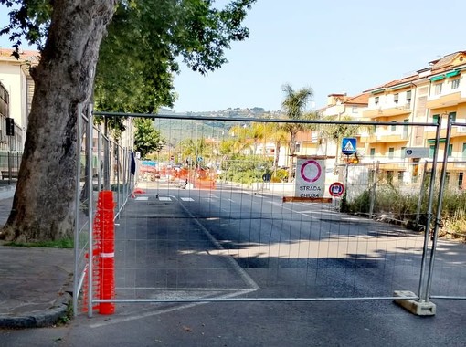 Pista ciclabile di Diano Marina, i residenti mettono sotto processo l’Amministrazione