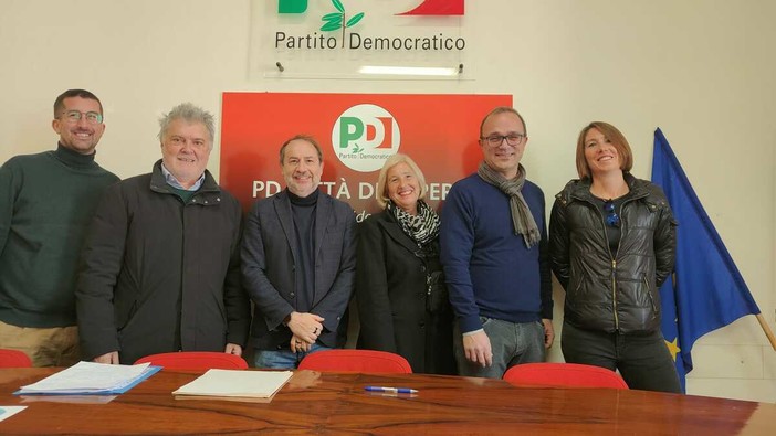 Elezioni provinciali, il centrosinistra non sfida Scajola ma promette una “opposizione attenta, vigile e costruttiva” Elezioni provinciali, il centrosinistra non sfida Scajola ma promette una “opposizione attenta, vigile e costruttiva”