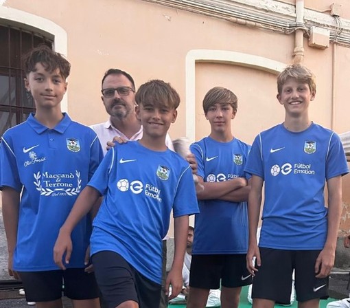 Un pallone che unisce, l’Oneglia Calcio ospite dell’ISAH per una serata all’insegna dello sport e dell’inclusione Un pallone che unisce, l’Oneglia Calcio ospite dell’ISAH per una serata all’insegna dello sport e dell’inclusione