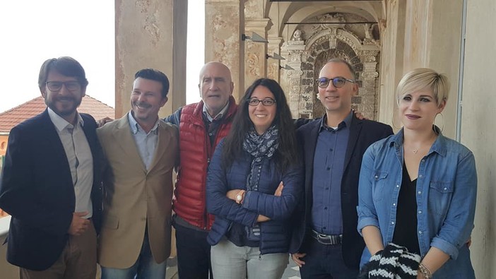 Imperia: domani la premiazione del sesto concorso internazionale di poesia "Parasio - Città di Imperia" (foto e video) Imperia: domani la premiazione del sesto concorso internazionale di poesia "Parasio - Città di Imperia" (foto e video)