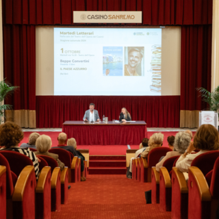Grande successo per Beppe Convertini ai Martedì Letterari del Casinò di Sanremo Grande successo per Beppe Convertini ai Martedì Letterari del Casinò di Sanremo