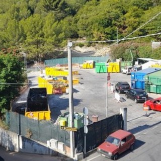 Imperia, soppresso il servizio "Ecomobile" di De Vizia per la raccolta di rifiuti ingombranti Imperia, soppresso il servizio "Ecomobile" di De Vizia per la raccolta di rifiuti ingombranti