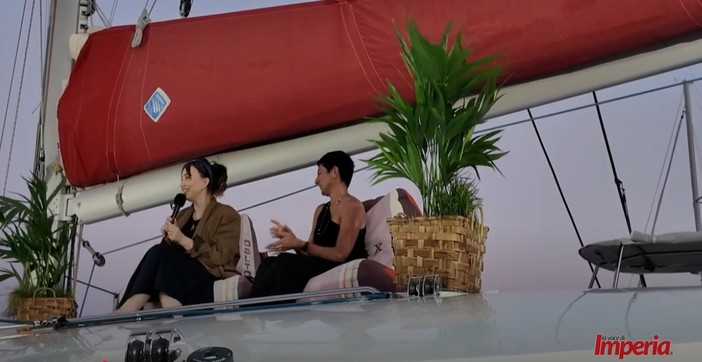 Chiara Francini incanta San Lorenzo al Mare con il suo nuovo romanzo (video)