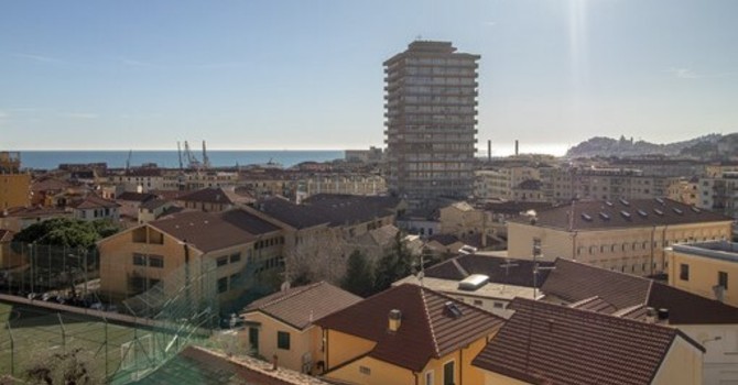 "Italiani razzisti, i miei figli crescono senza un padre perché nessuno ci affitta casa", la denuncia social "Italiani razzisti, i miei figli crescono senza un padre perché nessuno ci affitta casa", la denuncia social