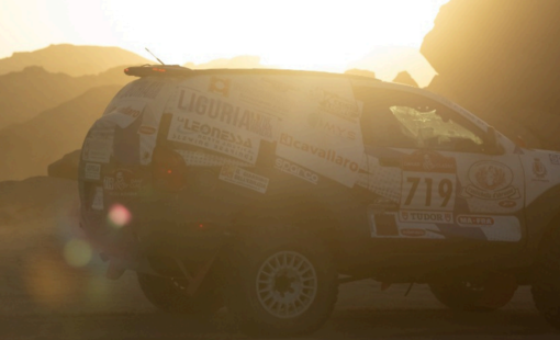 Il dianese Luciano Carcheri e Fabrizia Pons pronti alla giornata decisiva della Dakar Classic 2026