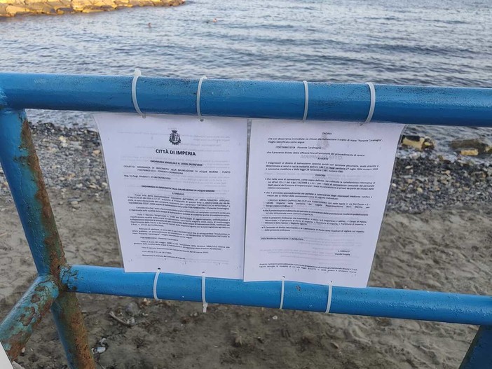 Borgo Prino, scatta il divieto di balneazione: stop ai bagni al molo parallelo alla costa Borgo Prino, scatta il divieto di balneazione: stop ai bagni al molo parallelo alla costa