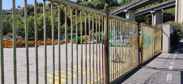 Discarica di Artallo, il "caso vetro" fa rumore. Il PD all’attacco: "Basta rinvii" Discarica di Artallo, il "caso vetro" fa rumore. Il PD all’attacco: "Basta rinvii"