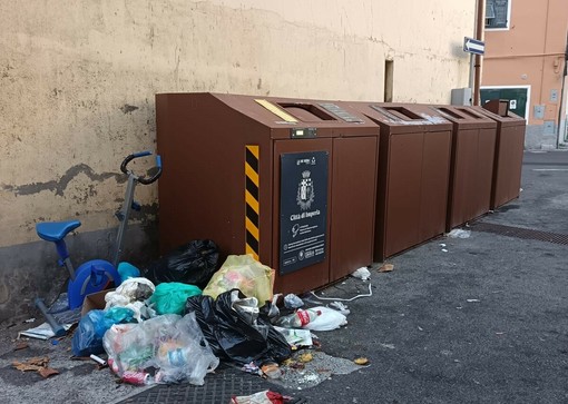Fondura di Porto Maurizio, il degrado continua a preoccupare: i residenti invocano le telecamere