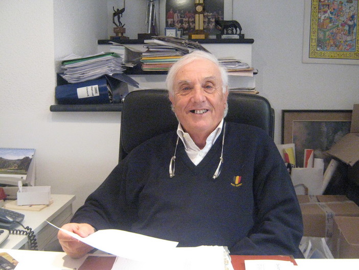 3 DICEMBRE 1977. Il direttivo della Dianese calcio congela ingaggi e rimborsi ai giocatori. "Troppe sconfitte"