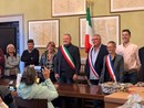 Un ponte di amicizia in Piemonte, rinnovato il gemellaggio tra Diano Marina, Diano d’Alba e Néoules Un ponte di amicizia in Piemonte, rinnovato il gemellaggio tra Diano Marina, Diano d’Alba e Néoules