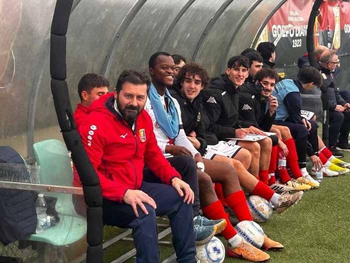 CALCIO, PRIMA CAT. La Golfodianese soffre ma vince: 3-2 al Bordighera e terzo posto blindato CALCIO, PRIMA CAT. La Golfodianese soffre ma vince: 3-2 al Bordighera e terzo posto blindato