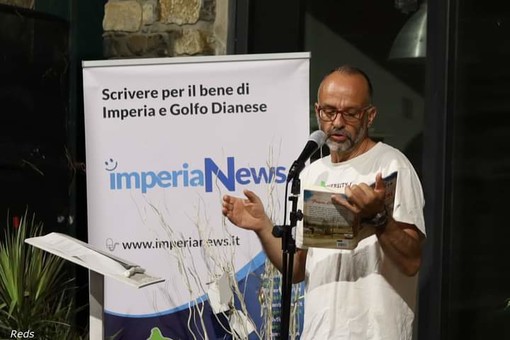 San Lorenzo, grande successo per la serata con Alessandro Perissinotto alla rassegna 'Due parole in riva al mare' (foto)