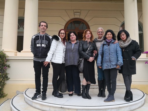 Diano Marina: dopo l'incontro col Prefetto, i sindacati della Ardoino Morelli "Stato d'agitazione sospeso in attesa di risposte dall'azienda (foto e video) Diano Marina: dopo l'incontro col Prefetto, i sindacati della Ardoino Morelli "Stato d'agitazione sospeso in attesa di risposte dall'azienda (foto e video)