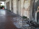 San Lorenzo al Mare: degrado attorno alla vecchia stazione ferroviaria, la segnalazione con foto di una turista veneta