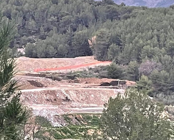 San Bartolomeo al Mare, discarica di inerti di Case Scofferi: interrogazione al sindaco Urso San Bartolomeo al Mare, discarica di inerti di Case Scofferi: interrogazione al sindaco Urso