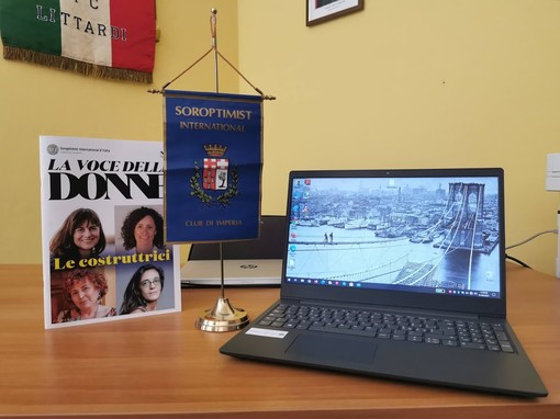 Imperia: dal Soroptimist Club 5 computer per i ragazzi dell'Istituto Comprensivo Littardi