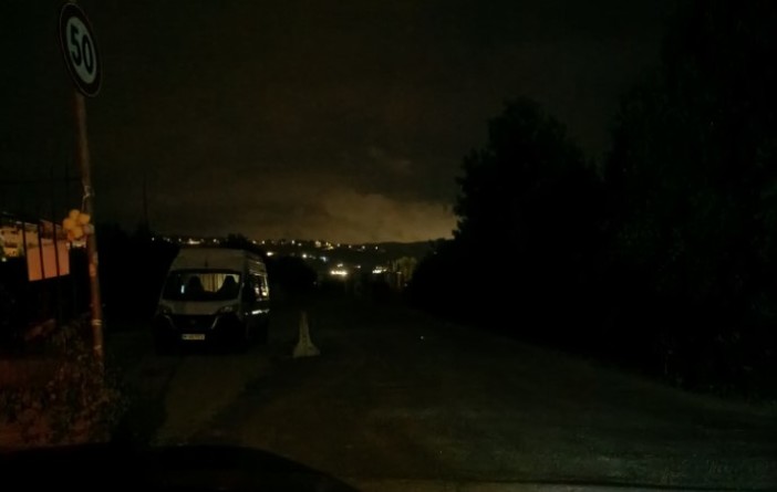 LA SEGNALAZIONE. Diano Marina, una scuola nuova... al buio