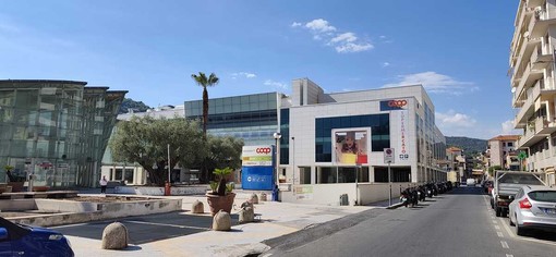 Ex Isnardi, un altro buco nell'acqua: deserta anche l'ennesima asta in Tribunale Ex Isnardi, un altro buco nell'acqua: deserta anche l'ennesima asta in Tribunale