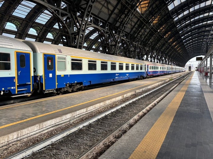 Espresso Riviera, oltre 1400 biglietti staccati per il treno che collega Milano alla Riviera Espresso Riviera, oltre 1400 biglietti staccati per il treno che collega Milano alla Riviera