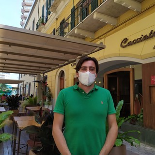 Coronavirus, primo weekend di movida, ecco le regole per aperitivi e cene, Calvi: "Fondamentale distanza di un metro" (Video)