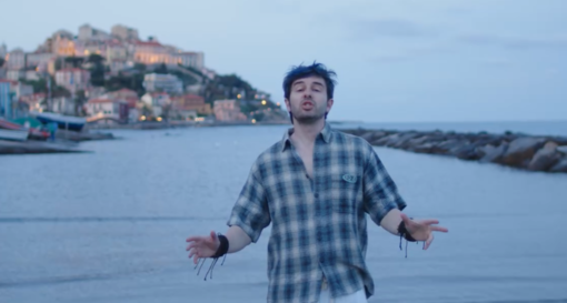 Eugenio Ripepi: il nuovo singolo "Giusto al di là del cielo" e lo spoiler del video