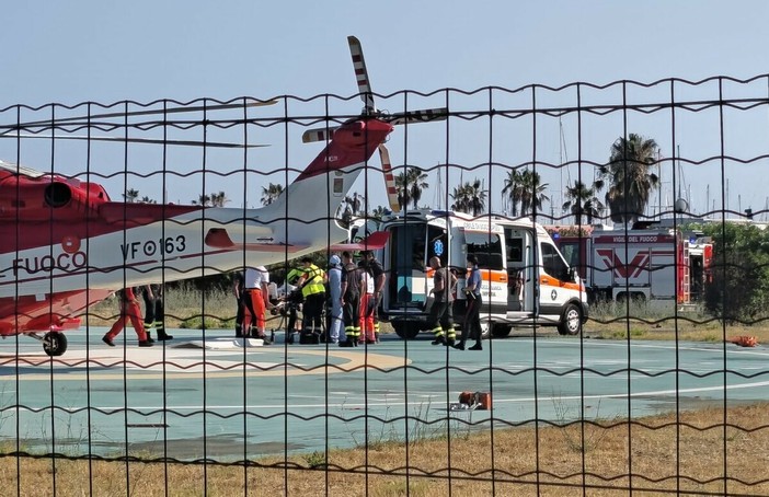Bimbo investito sulle strisce a San Bartolomeo al Mare, è gravissimo: al Gaslini in terapia intensiva Bimbo investito sulle strisce a San Bartolomeo al Mare, è gravissimo: al Gaslini in terapia intensiva