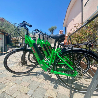 Imperia: per l'inaugurazione della ciclabile fino a San Lorenzo, prenotabili E-bike di Villa Giada Bike Resort