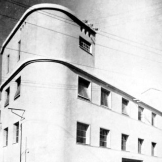 ACCADDE OGGI, 28 FEBBRAIO 1991. Hotel, negozi e parcheggi nel grattacielo di 17 piani a Oneglia