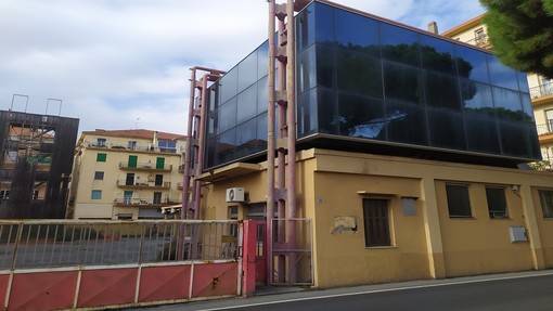 Imperia, dal 2 al 4 agosto prevista la demolizione di alcune parti dell'ex caserma dei vigili del Fuoco in via Delbecchi Imperia, dal 2 al 4 agosto prevista la demolizione di alcune parti dell'ex caserma dei vigili del Fuoco in via Delbecchi