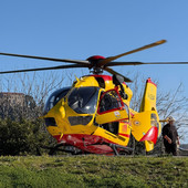 Uomo schiacciato da un cancello a Cipressa: intervengono elisoccorso, vigili del fuoco e carabinieri Uomo schiacciato da un cancello a Cipressa: intervengono elisoccorso, vigili del fuoco e carabinieri