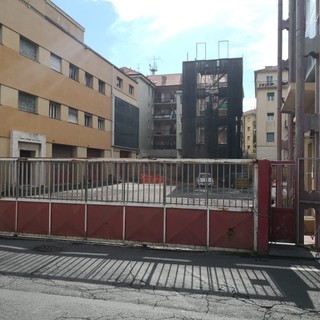 Imperia: arrivata un'offerta per l'ex caserma dei Vigili del Fuoco, avviata dalla Provincia una manifestazione di interesse Imperia: arrivata un'offerta per l'ex caserma dei Vigili del Fuoco, avviata dalla Provincia una manifestazione di interesse
