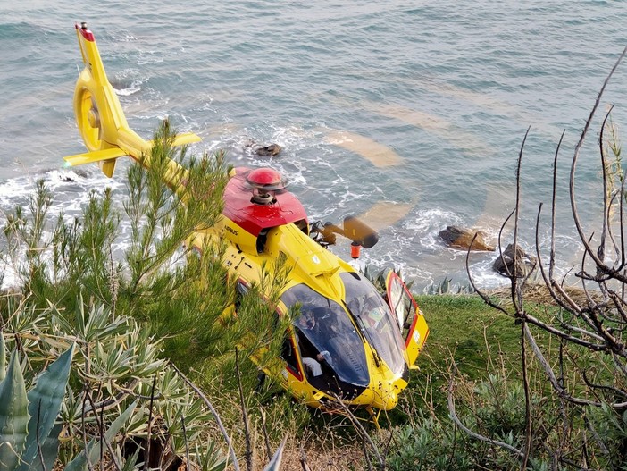 Diano Marina, incidente in moto sul Berta: un ferito grave Diano Marina, incidente in moto sul Berta: un ferito grave