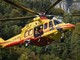 Incidente in campagna a Ranzo, uomo rimasto schiacciato sotto il trattore ribaltato