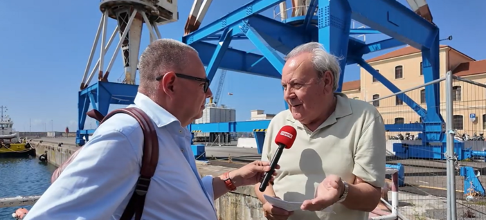 C'ERA UNA VOLTA. Le curiosità del porto di Oneglia: i Camalli, la Ciumbacadda e... Ciantafurche (Video)