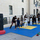 Sport a vele spiegate, oltre 350 bambini in banchina per scoprire lo sport Sport a vele spiegate, oltre 350 bambini in banchina per scoprire lo sport