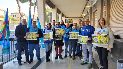 Giornata Internazionale della Donna, un flash mob Uil all'Ospedale di Imperia contro le aggressioni al personale sanitario femminile  (foto)