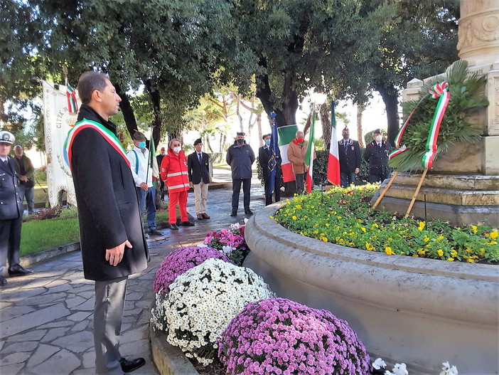 Diano Marina: celebrata questa mattina la Giornata delle Forze Armate e Unità Nazionale (foto)