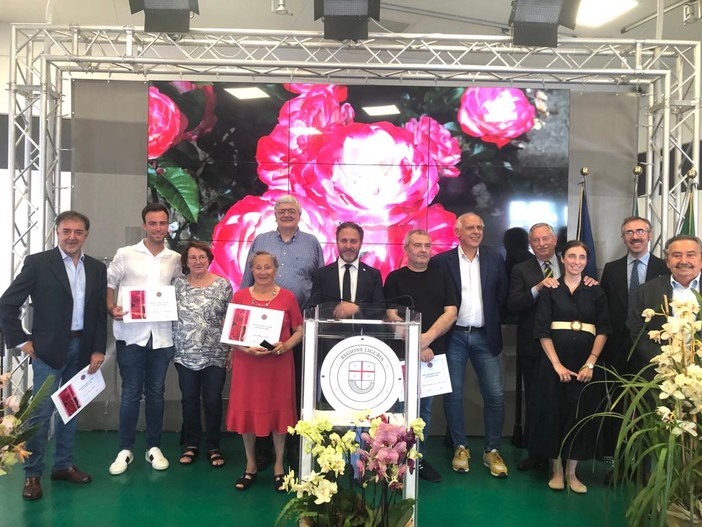 Regione Liguria e Sistema Camerale, conferiti 11 premi ai benemeriti di Euroflora dai produttori allo staff