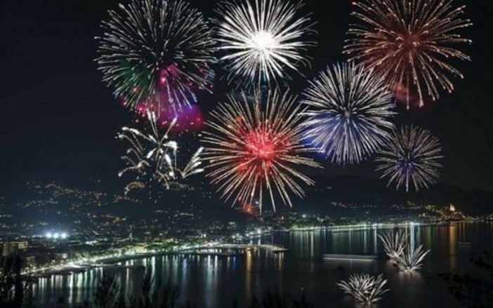 Diano Marina si prepara all'estate: ecco il calendario delle manifestazioni Diano Marina si prepara all'estate: ecco il calendario delle manifestazioni