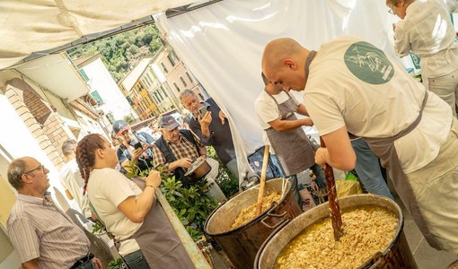 Un'immagine del Festival dello Stoccafisso di Badalucco, tra gli appuntamenti di punta del weekend nell'Imperiese Un'immagine del Festival dello Stoccafisso di Badalucco, tra gli appuntamenti di punta del weekend nell'Imperiese