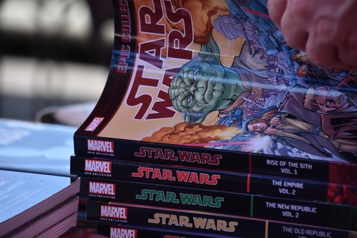 Quando i fumetti incontrano la cultura del divertimento: luoghi simbolici e nuove ambientazioni
