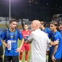 Il tecnico nerazzurro Franco Lerda impartisce indicazioni ai suoi Il tecnico nerazzurro Franco Lerda impartisce indicazioni ai suoi