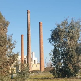 Demolizione ciminiera ad Imperia, 'Sinistra in Comune: "Un pezzo di storia della città verrà stravolto e mutilato"